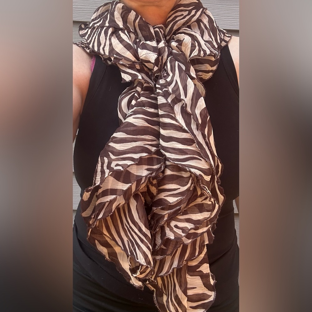 Fornash Brown & Cream Striped Ruffled Scarf